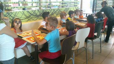 Mi Cumplea&ntilde;os con mis amigos en Mc Donalds